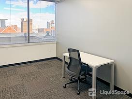 HQ | MI, Detroit - Jefferson Ave