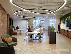 HQ | ROISSY HQ, Airport