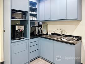 Regus | Bangkok, Muang Thai Tower A