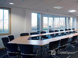 Regus | Heathrow, Bath Road