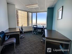 Regus | RenCen