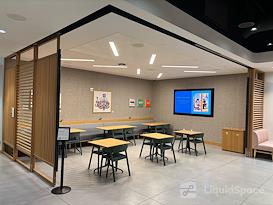 Capital One Café - Fashion Show