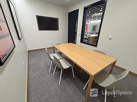 Capital One Café - Ross Park Mall