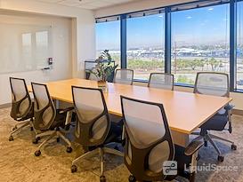 Regus | CA, Laguna Hills - Carlota Plaza