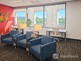 Regus || Russell Ranch