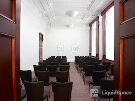 Connections at Trafalgar Square