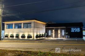 Expansive - 216 Coworking