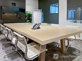 Regus | Manila, Eco Tower - Bonifacio Global City