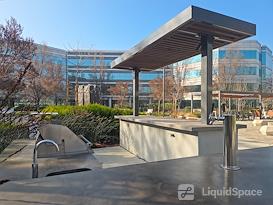 Regus || Bernal Corporate Park