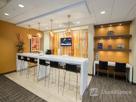 Regus | Tuscany Plaza