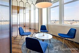 Regus | Kellogg Center