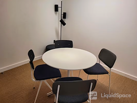 WeWork | 625 W Adams Street