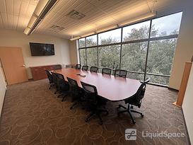 Dwell Coworking Oak Hill