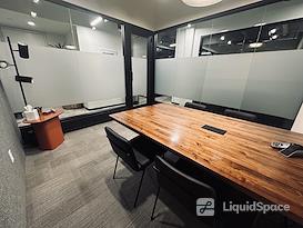 560 Flex by Cummins Station