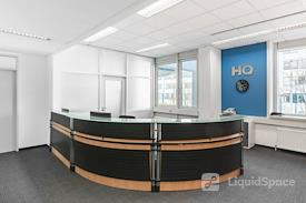 HQ - Stuttgart, HQ Offisto
