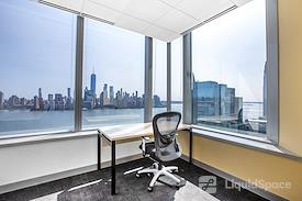 Regus | Harborside Financial