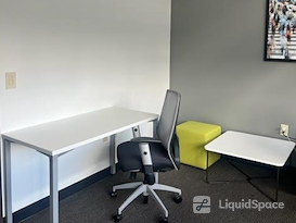 Regus | Camas Center