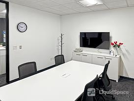 HQ || CA, Folsom - Orchard Dr