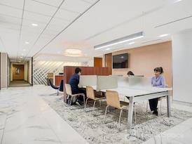 Regus | 50 California Street