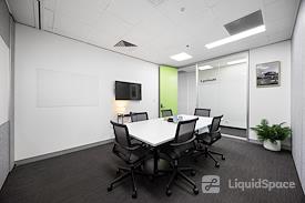 Regus | 201 Portage Avenue