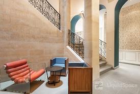 Regus | Reigate, London Road