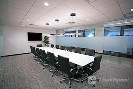 (301) 301 North Lake