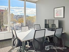 Regus | Landmark Center