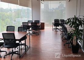 The Pool Montes Urales