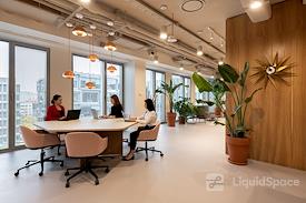 SPACES | Warsaw, Platinium