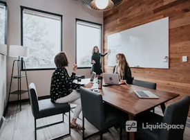 Common Desk - Westchase