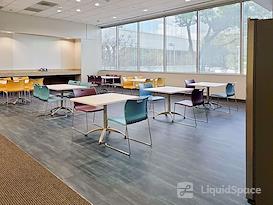 Regus | Arlington - S Bowen Rd