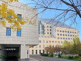 SPACES | Beijing, Strait International Building