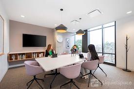 Regus | Durham - Spaces Mangum Street