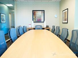 Regus | Gateway Plaza