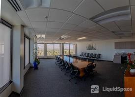 Spoke Coworking Tower Suites #1700