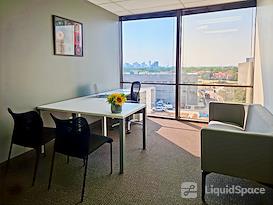 Regus | TX, Dallas - Mockingbird Towers