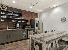 Regus | Kellogg Center
