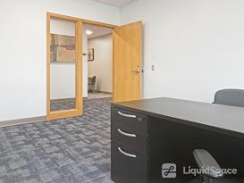 Regus | Madison - Heartland Trl