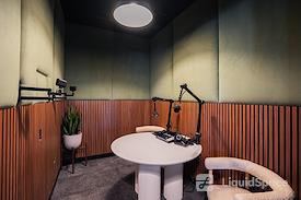 Hines | The Square at 205 Hudson Street