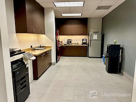 (VON) Von Karman Corporate Center