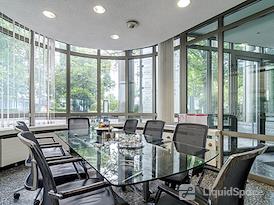 Signature | FRANKFURT, SIGNATURE OpernTurm