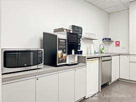 Regus | QC, Montreal - Boul Cremazie