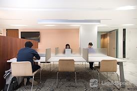 Regus || 50 California Street