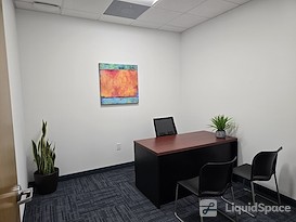 Crown Center Executive Suites (CCESuites)