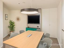 SPACES | Warsaw, Platinium