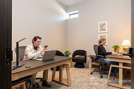 Expansive - 216 Coworking