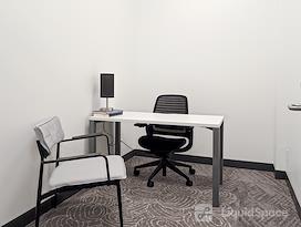 Regus | Everett - Airport Rd