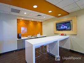 Regus | Park Bank Plaza