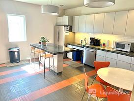 Trendy Central Austin Cubicles