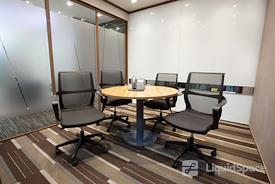 Compass Offices | BGC Corporate Center